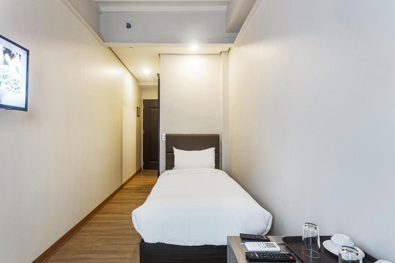 Airo Hotel Manila Eksteriør bilde